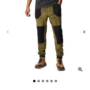 Men’s Mountain Hard Wear Fleece Pants, Green/Black